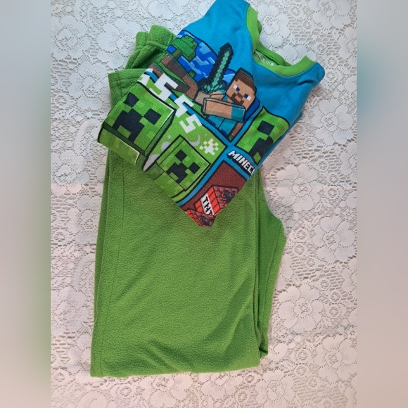 Like NEW 2 PIECE PJ SET Kids Large Long Sleeve Shirt - Blue and Green - Picture 9 of 14